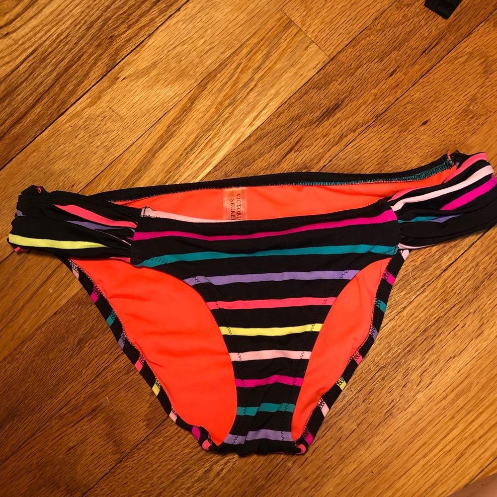 Striped bikini bottoms